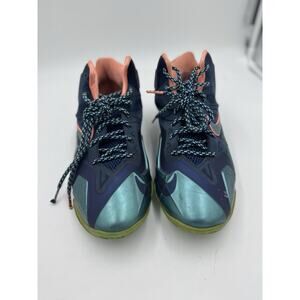 Size 7y Nike LeBron Akron To Miami 621712-401
